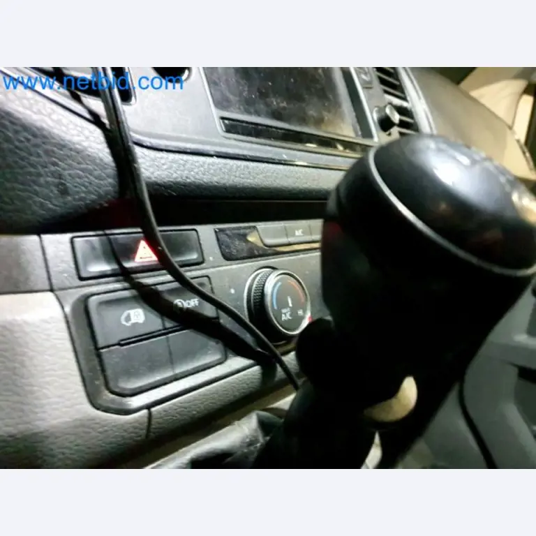 Transporteur van een pakketdienst-43