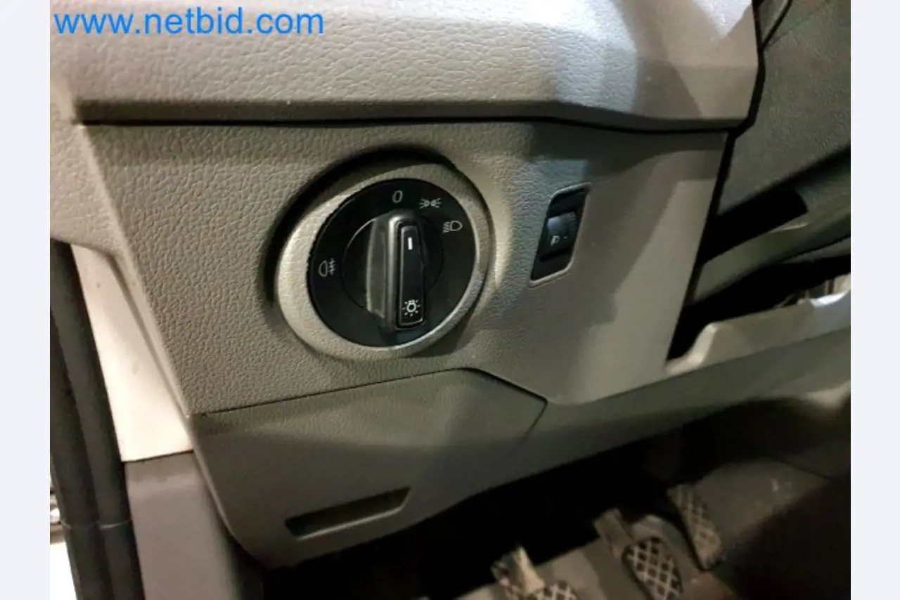 Transporteur van een pakketdienst-45