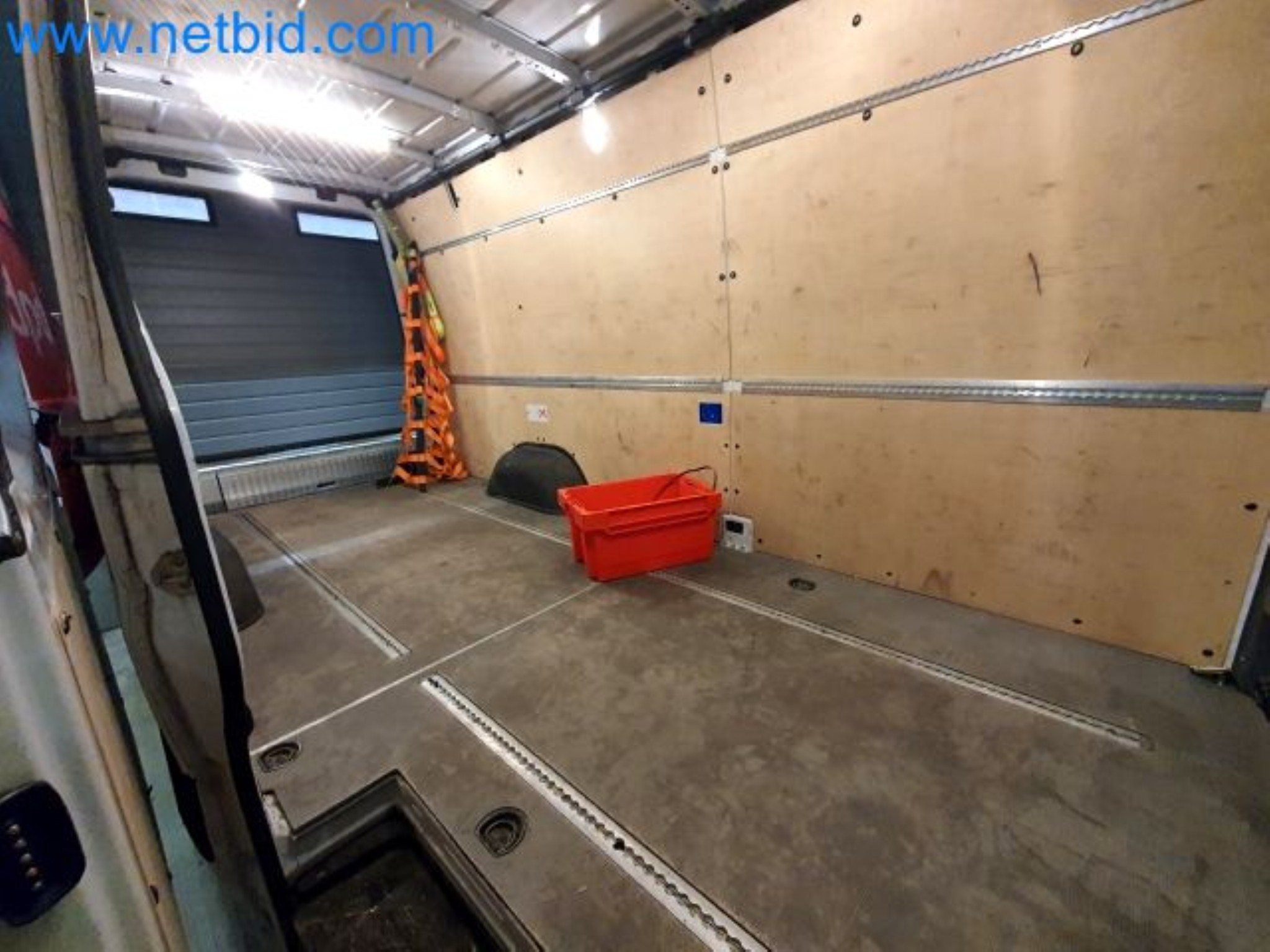 Przewoźnik paczek-4