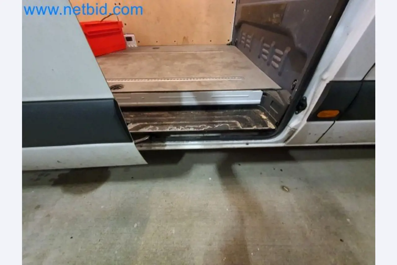 Transporteur van een pakketdienst-5