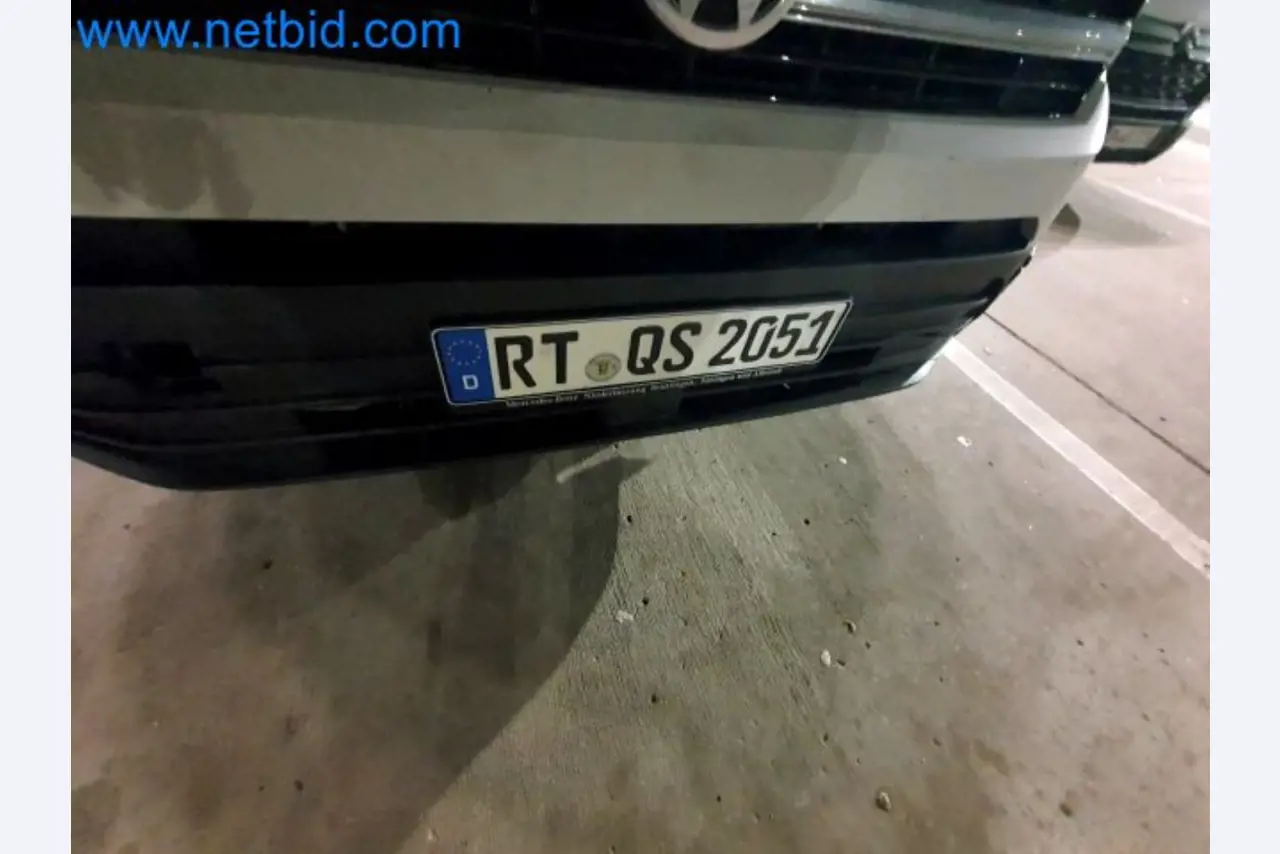 Transporteur van een pakketdienst-6