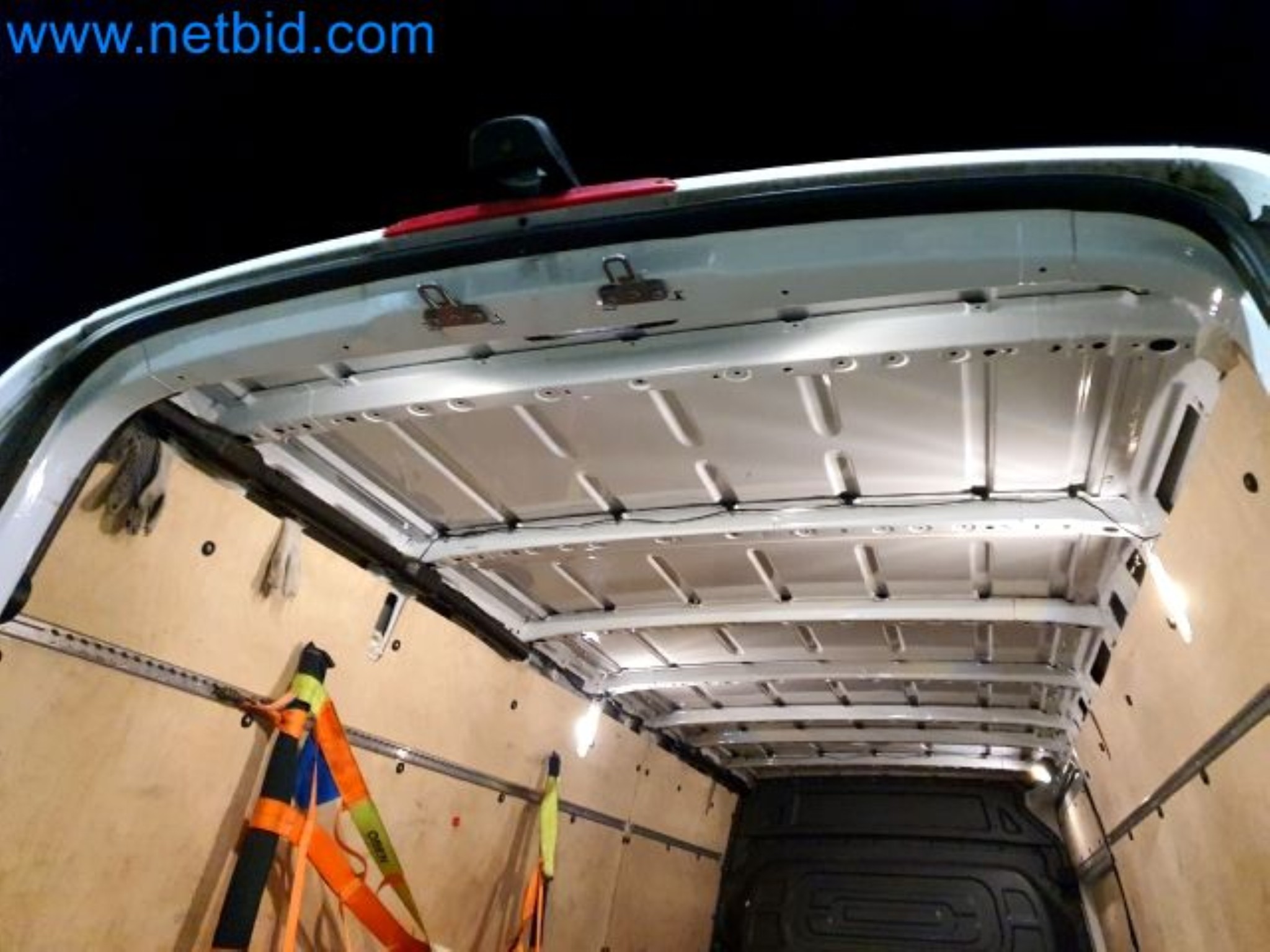 Przewoźnik paczek-10