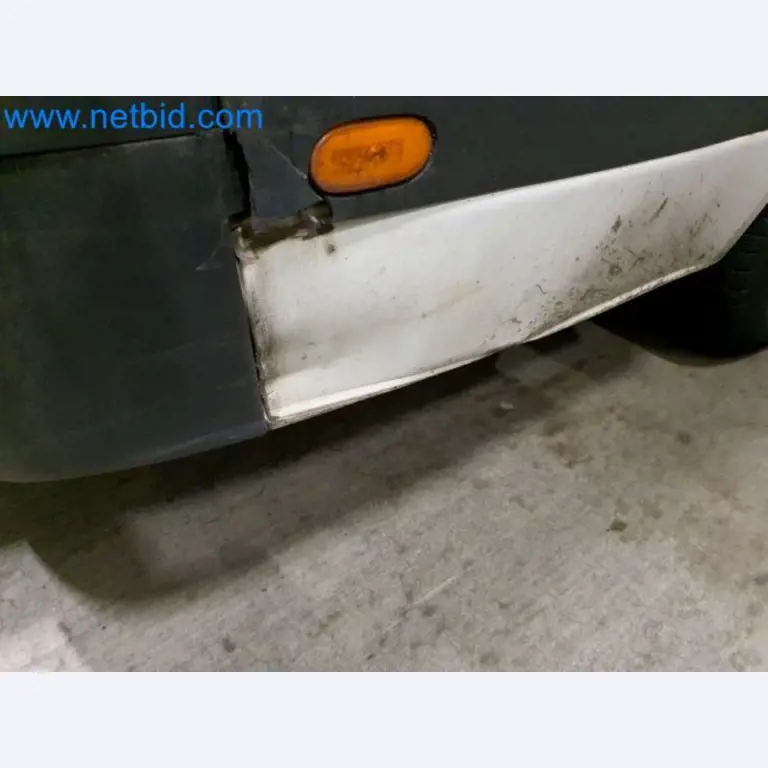 Transporteur van een pakketdienst-15