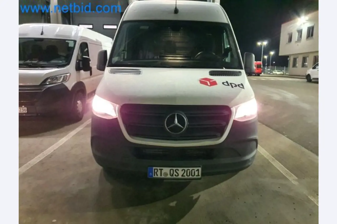 Transporteur van een pakketdienst-1