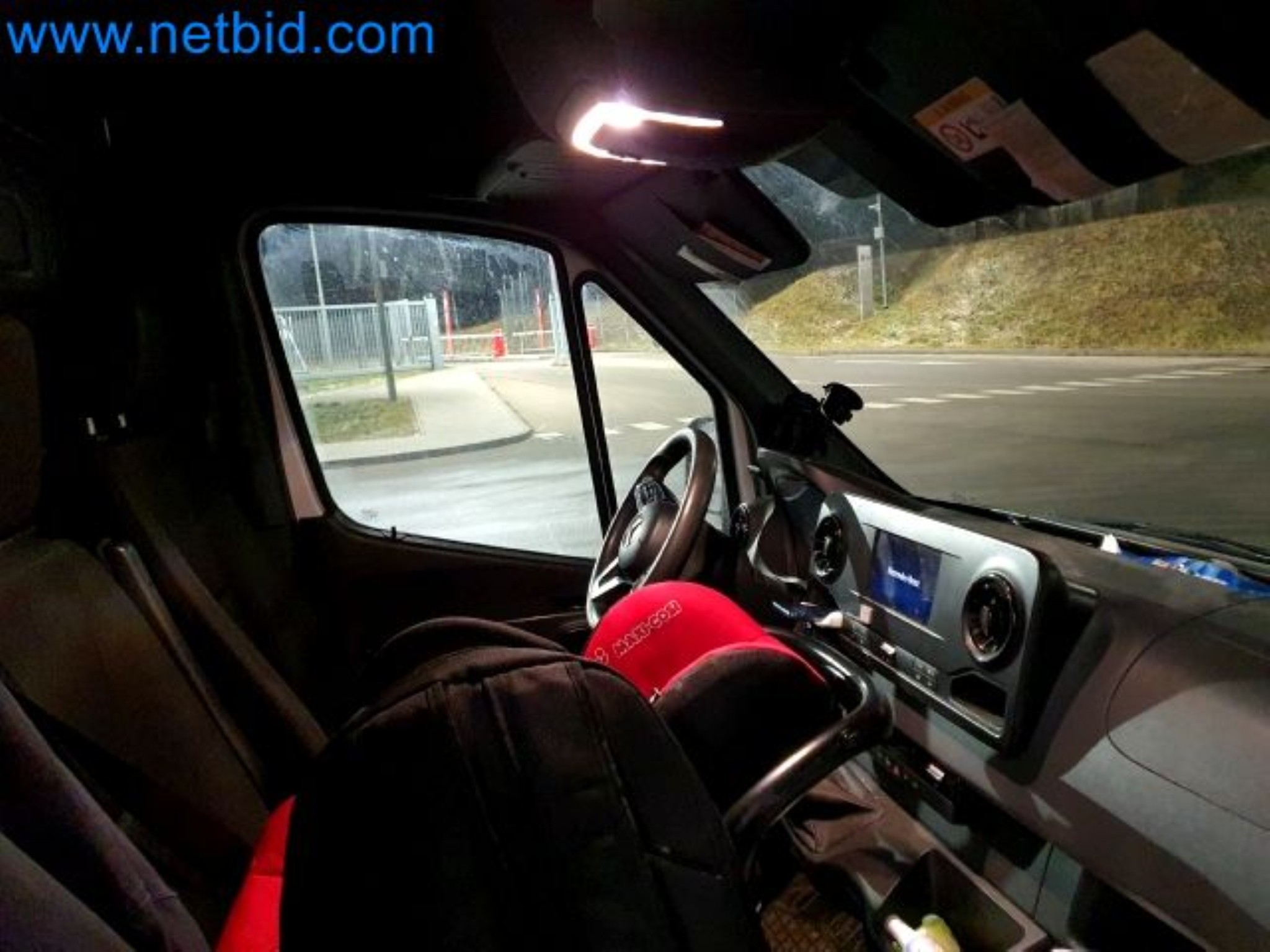 Przewoźnik paczek-20