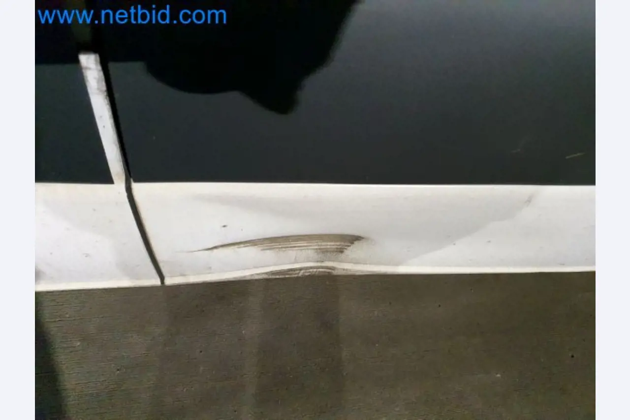 Transporteur van een pakketdienst-43