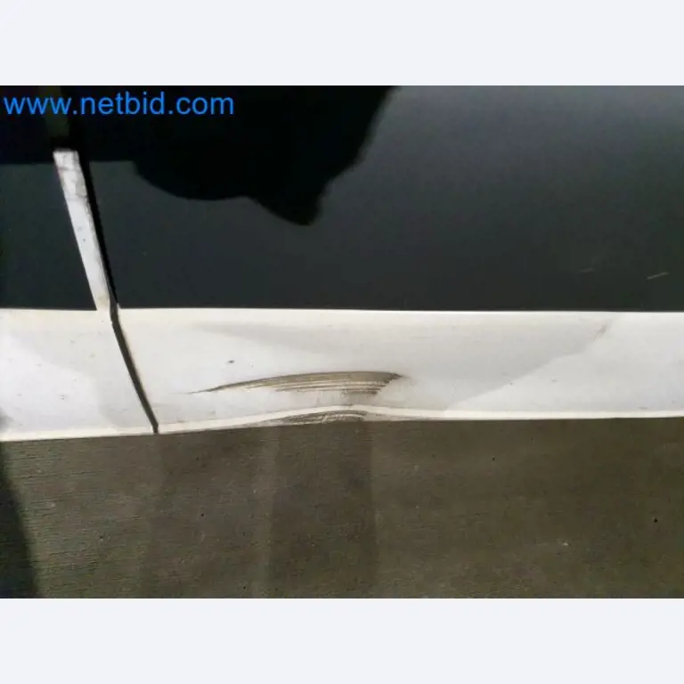 Transporteur van een pakketdienst-43