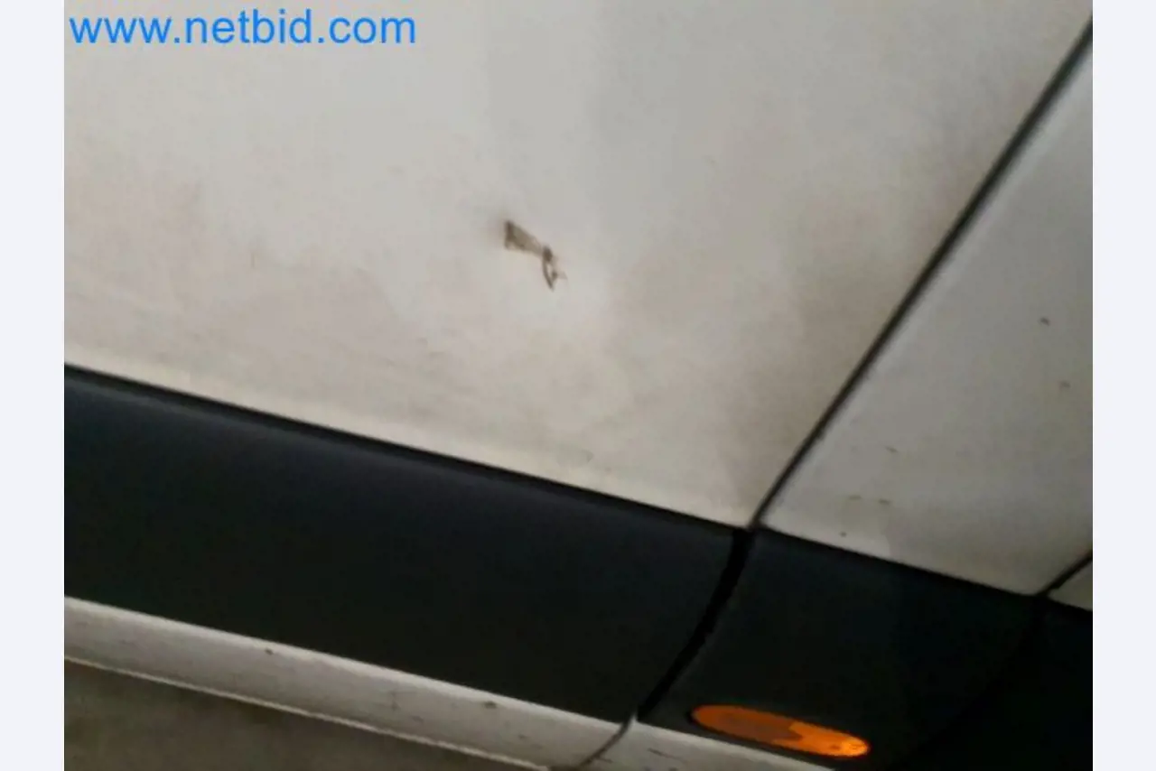 Transporteur van een pakketdienst-47