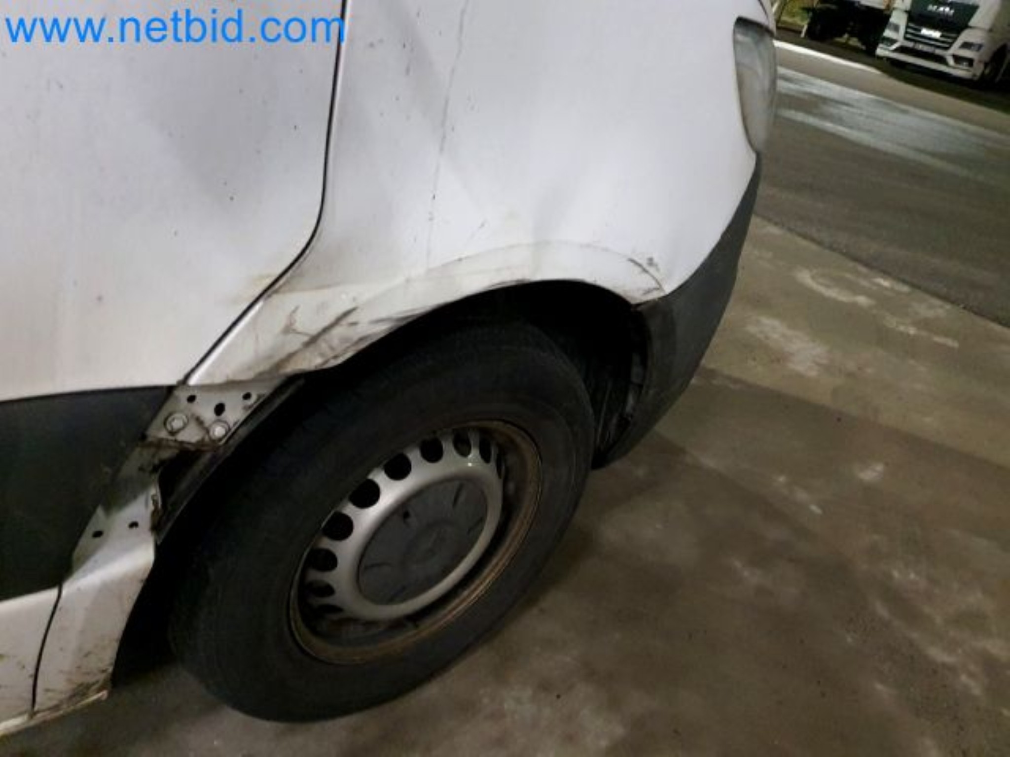 Przewoźnik paczek-48