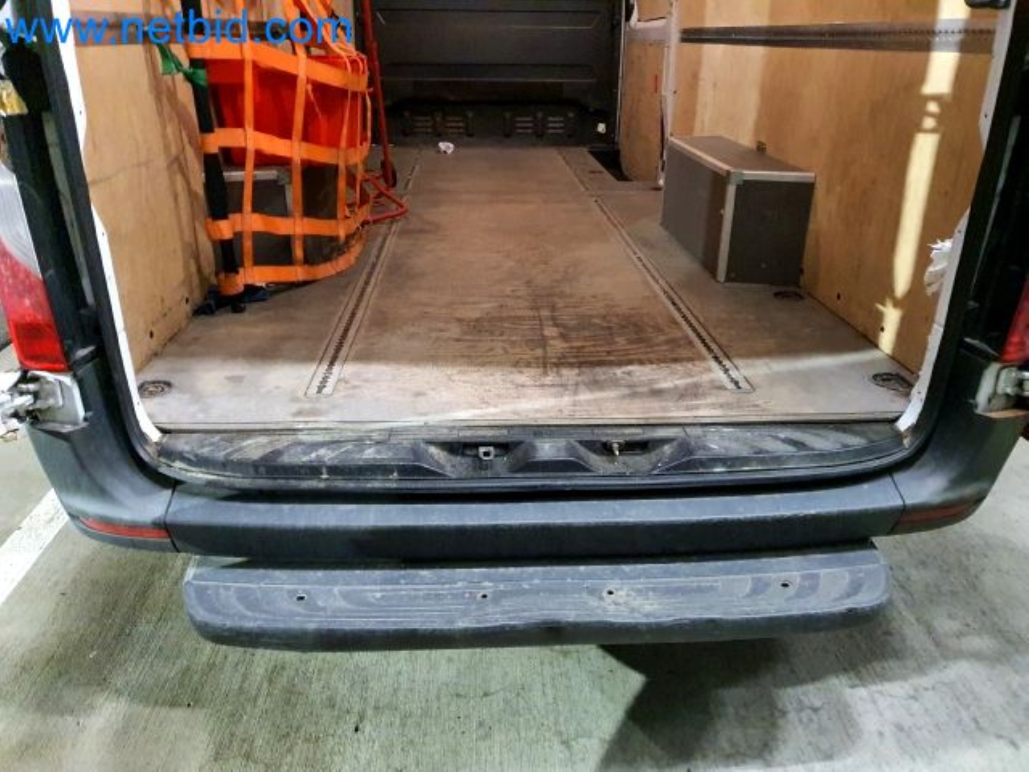 Przewoźnik paczek-9