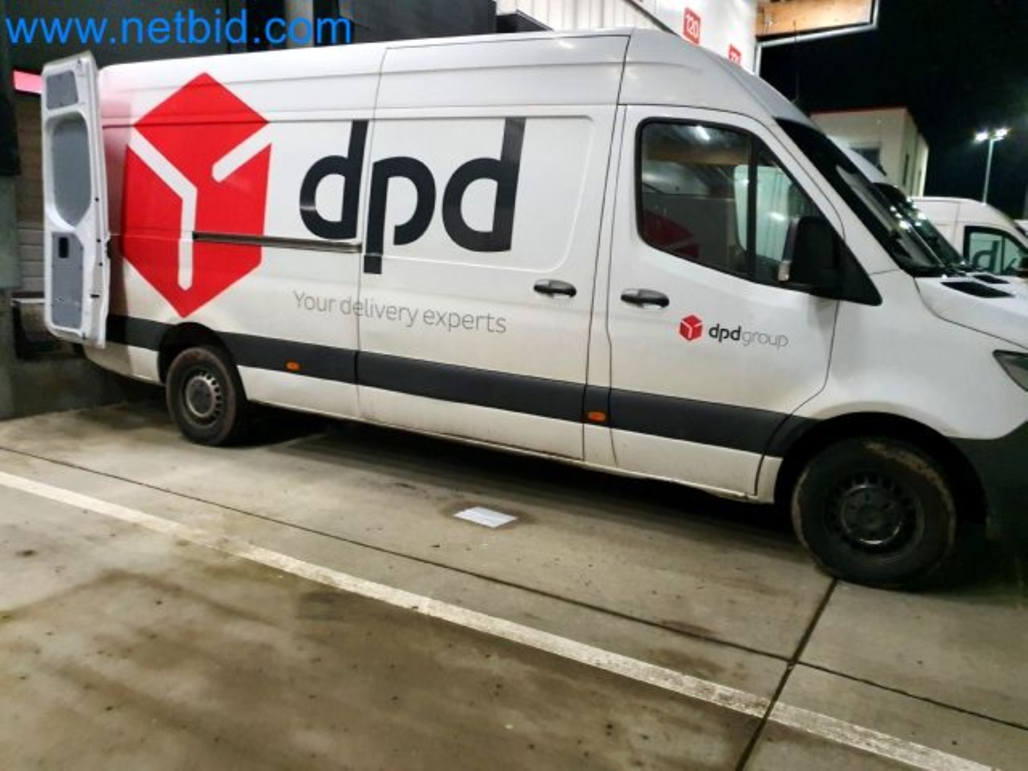 Przewoźnik paczek-11