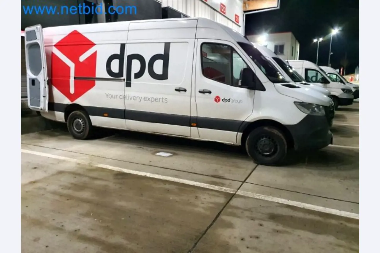 Přepravce balíkové služby-12