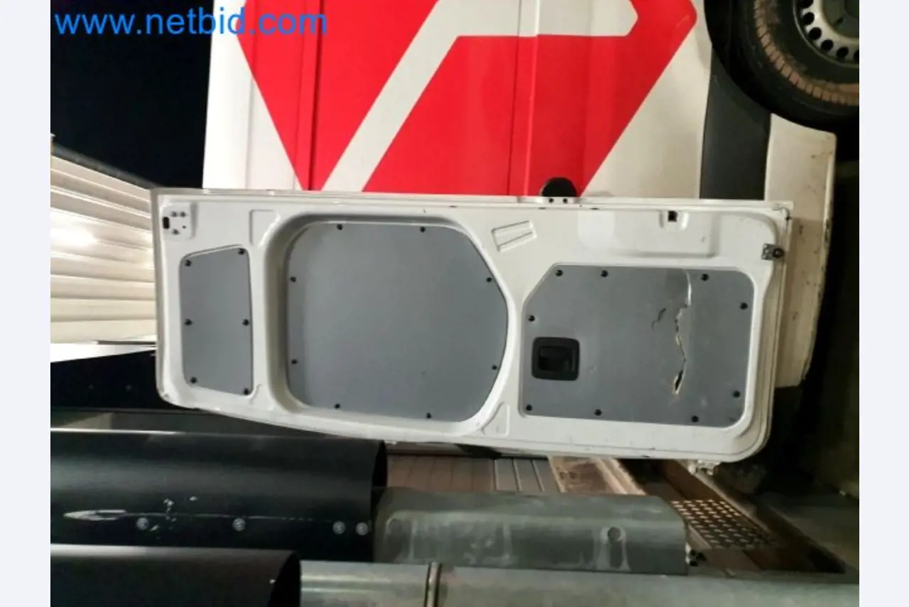 Přepravce balíkové služby-16