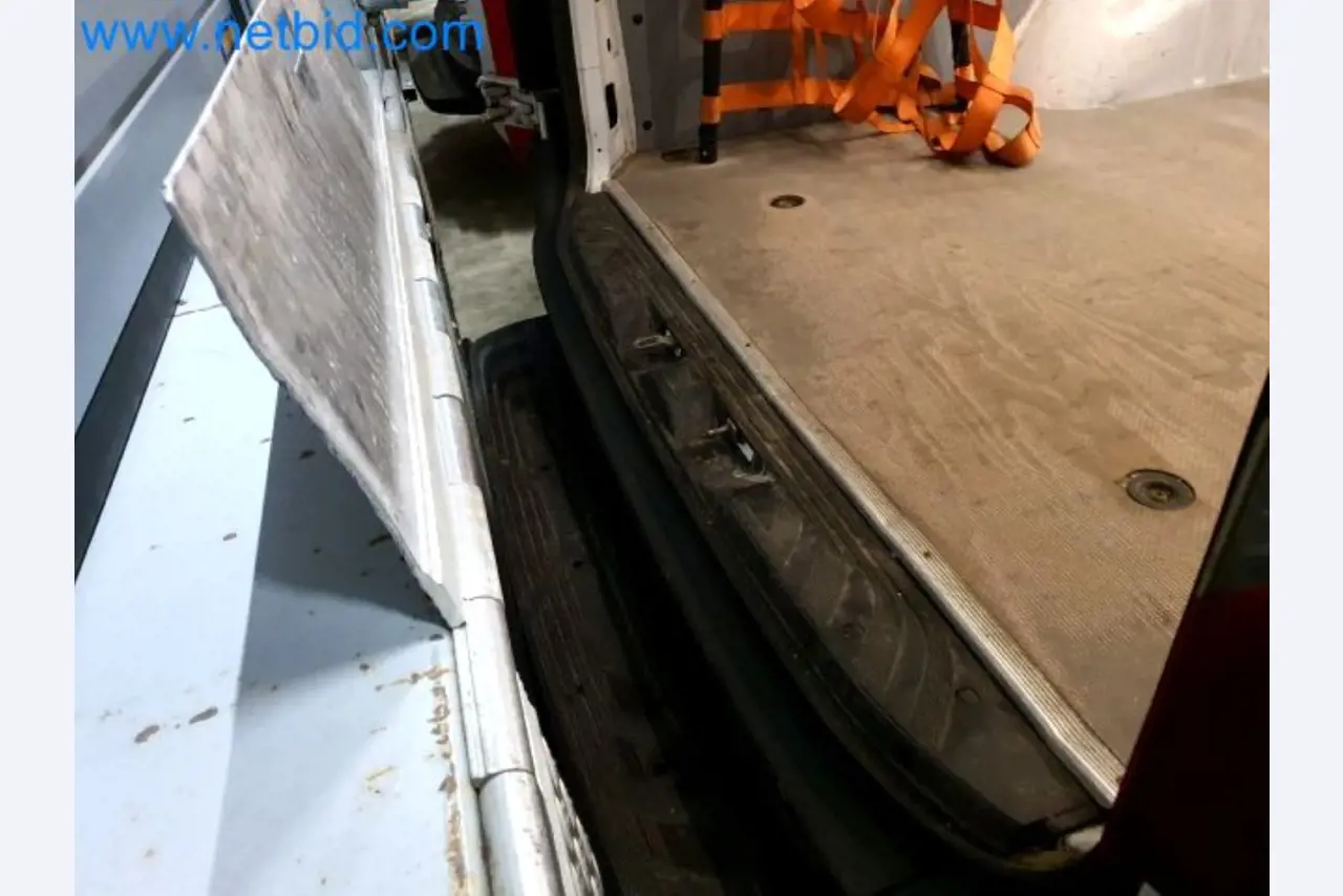 Přepravce balíkové služby-19