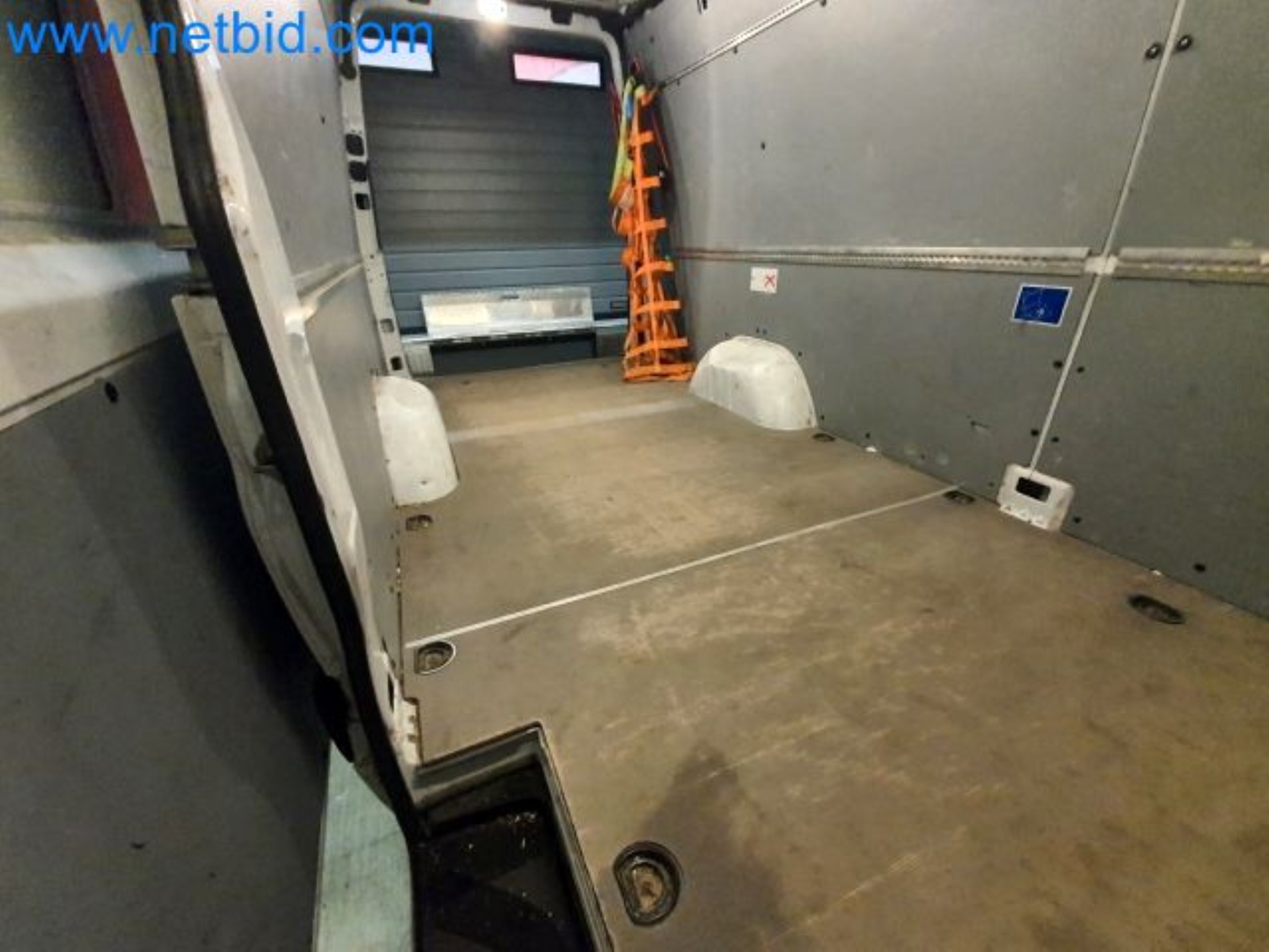 Przewoźnik paczek-20