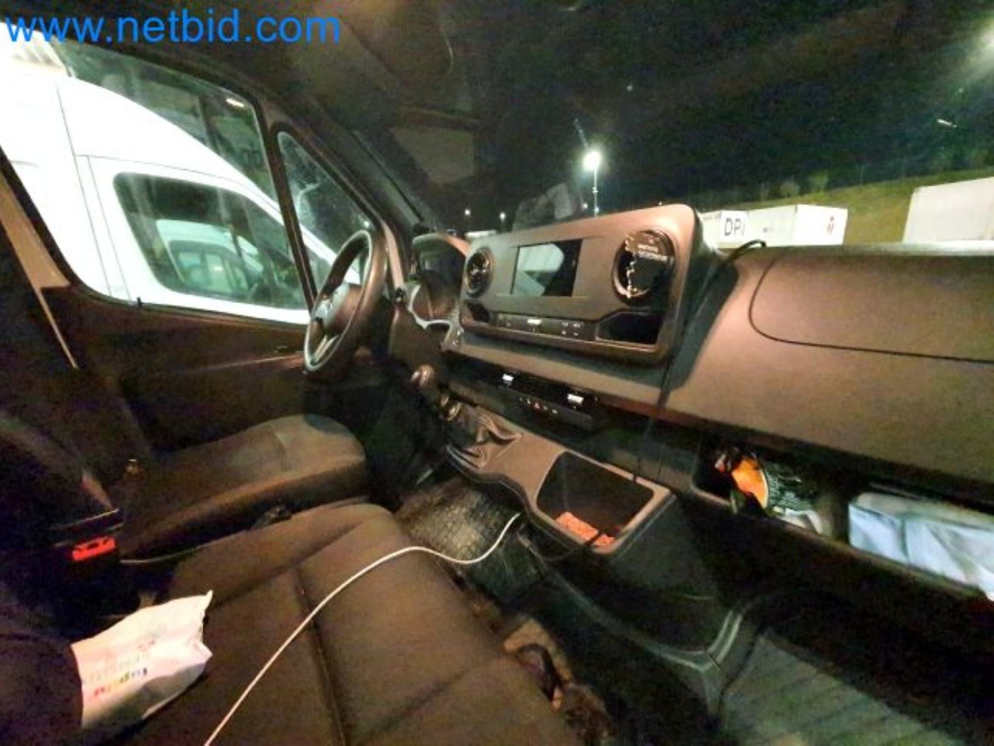 Przewoźnik paczek-22