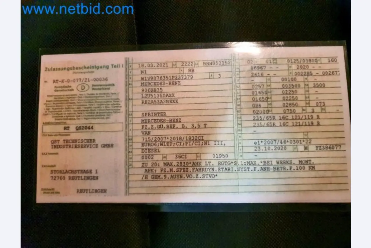 Přepravce balíkové služby-23