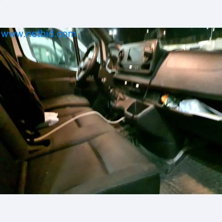 Přepravce balíkové služby-27