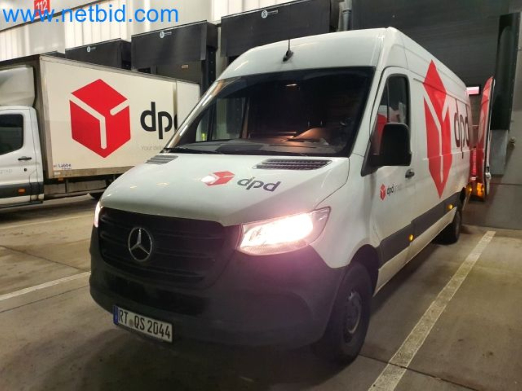 Przewoźnik paczek-2