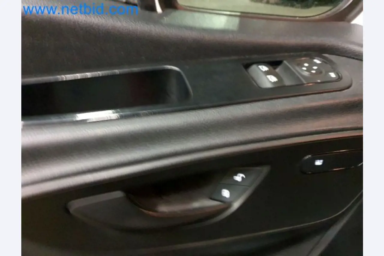 Přepravce balíkové služby-36