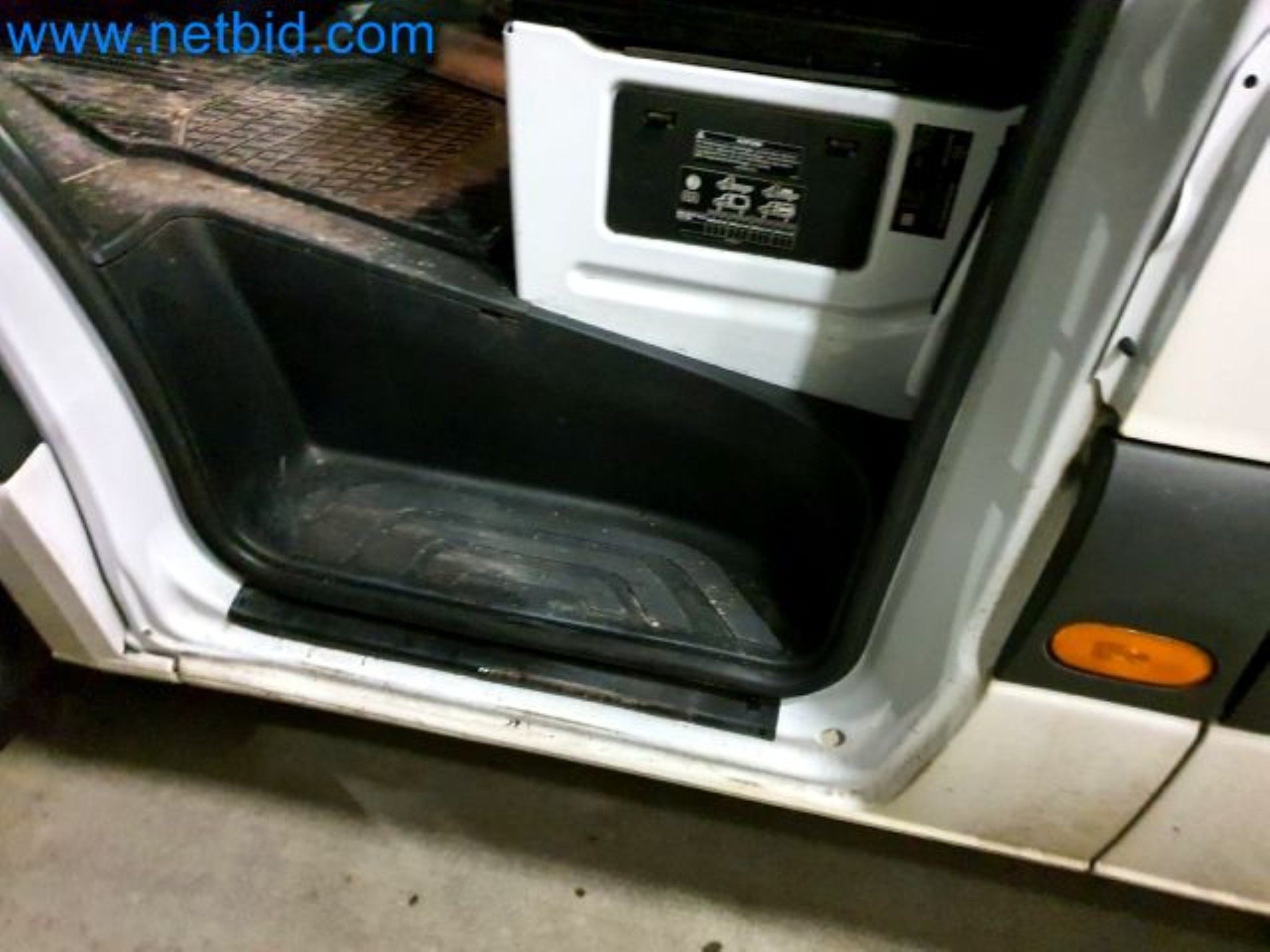 Przewoźnik paczek-38