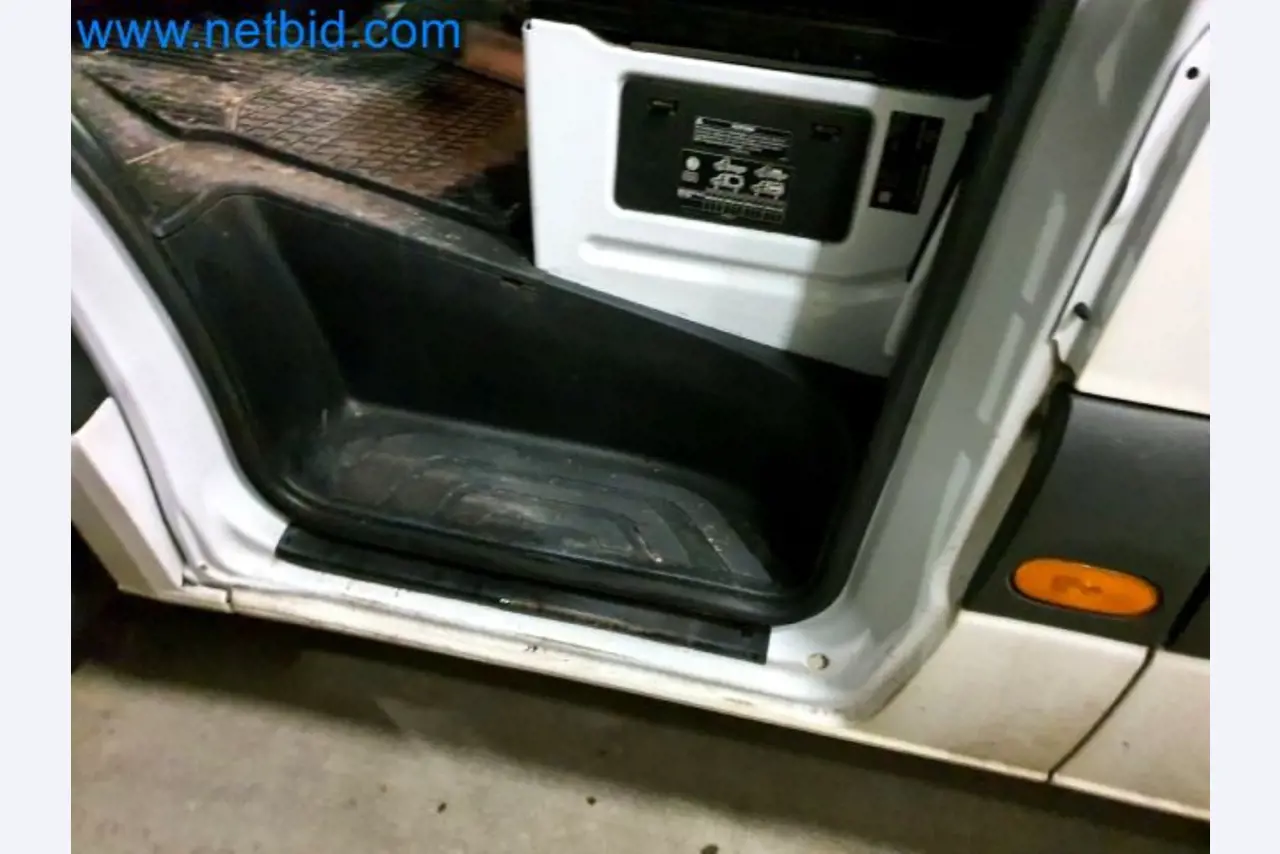 Přepravce balíkové služby-38