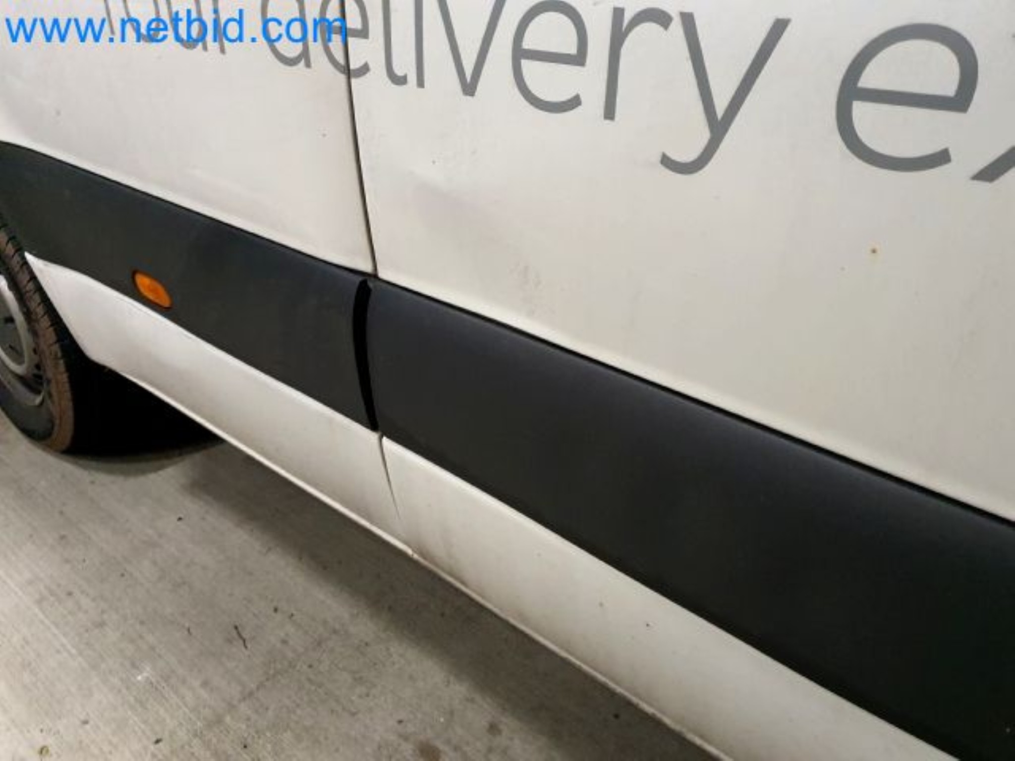 Przewoźnik paczek-39