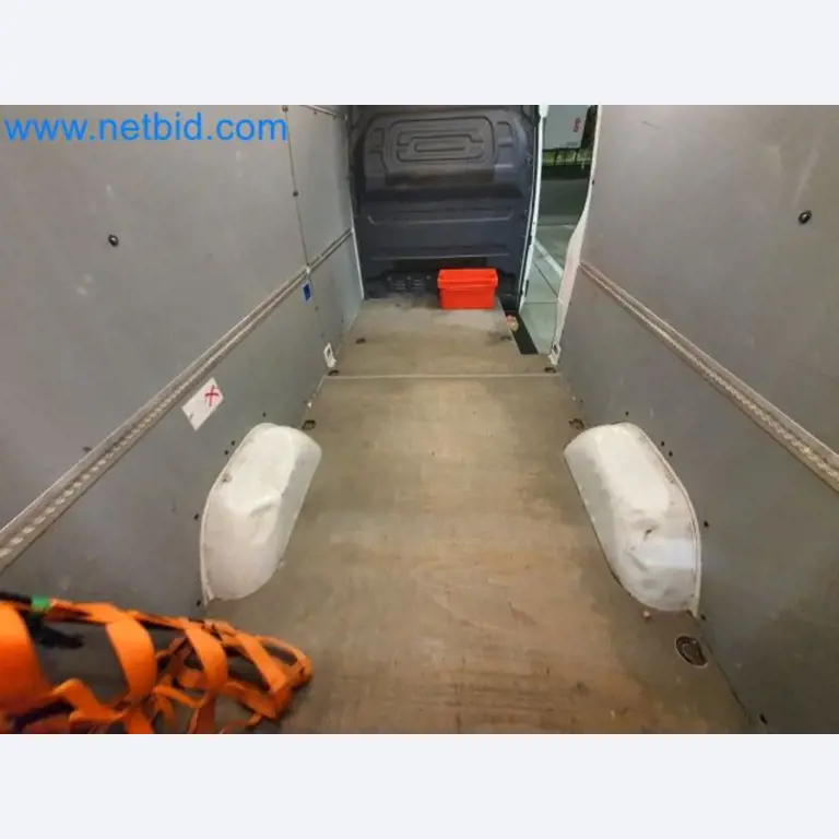 Přepravce balíkové služby-45