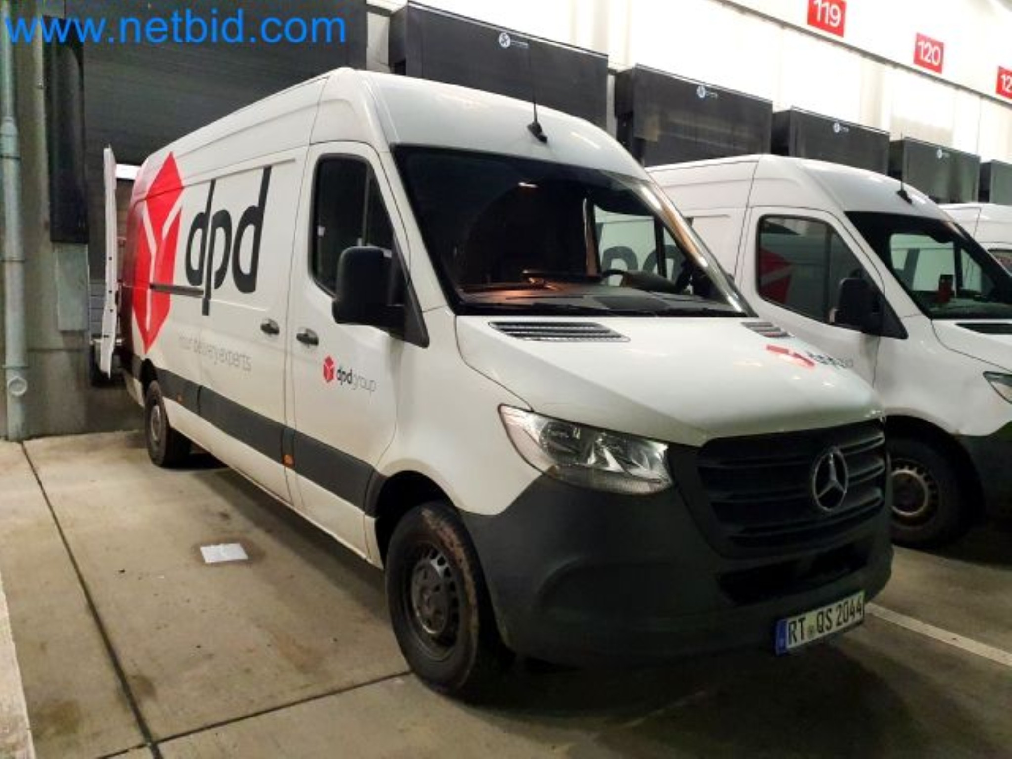 Przewoźnik paczek-9