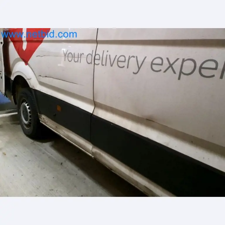 Transporteur van een pakketdienst-16