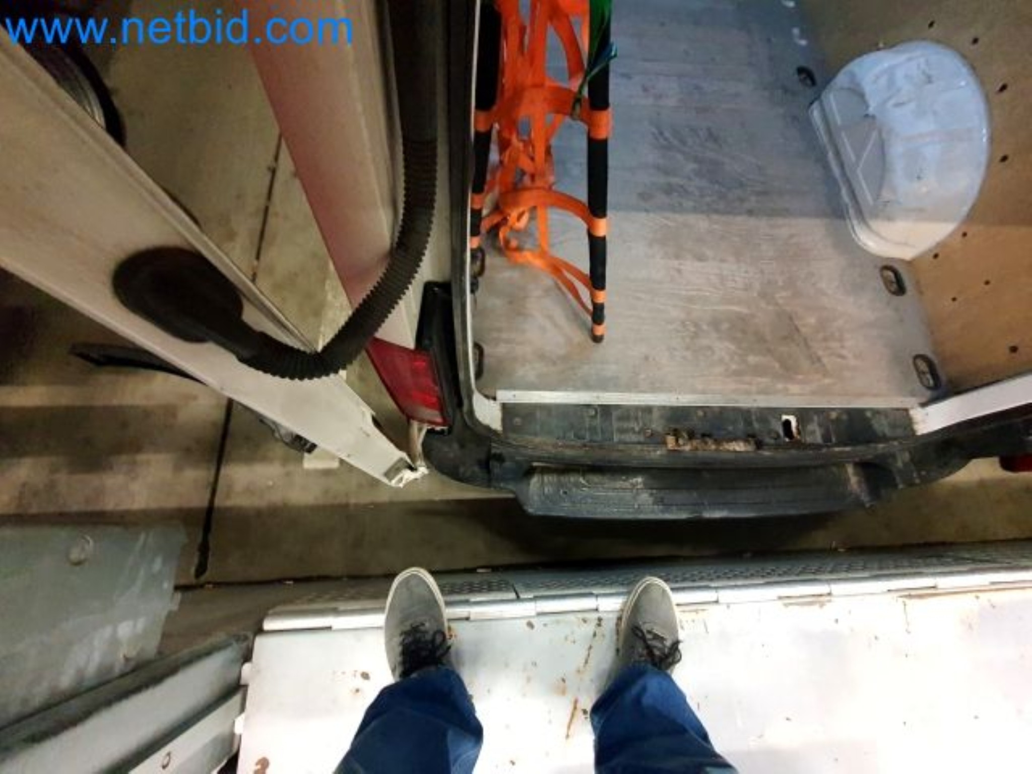 Przewoźnik paczek-20