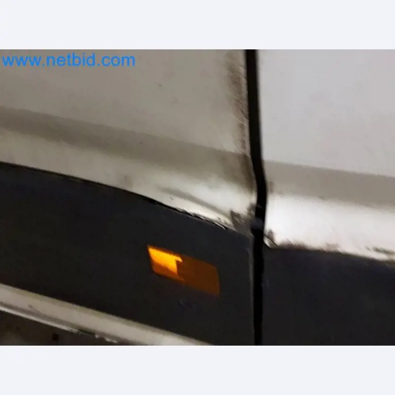 Transporteur van een pakketdienst-35