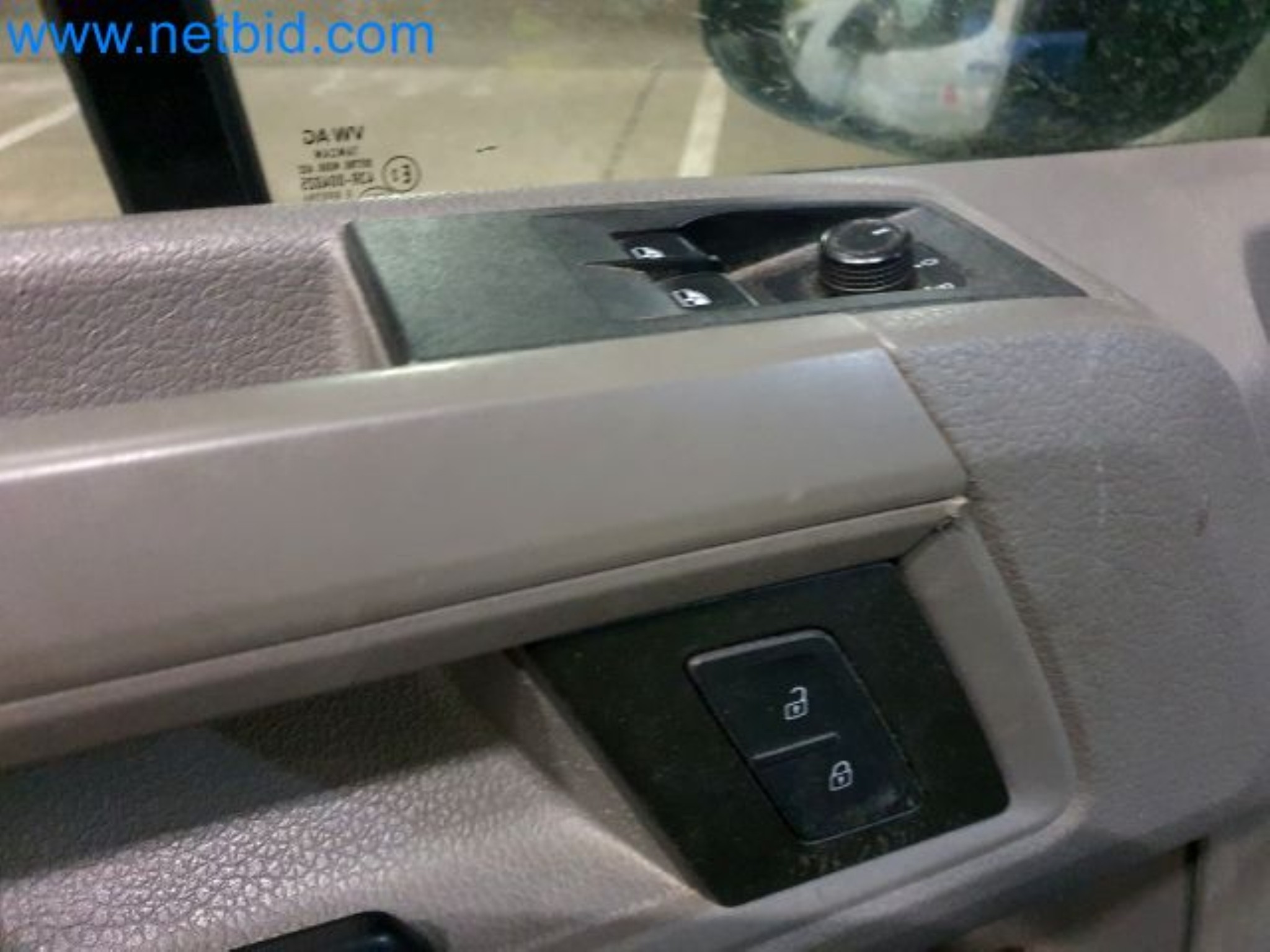 Przewoźnik paczek-39