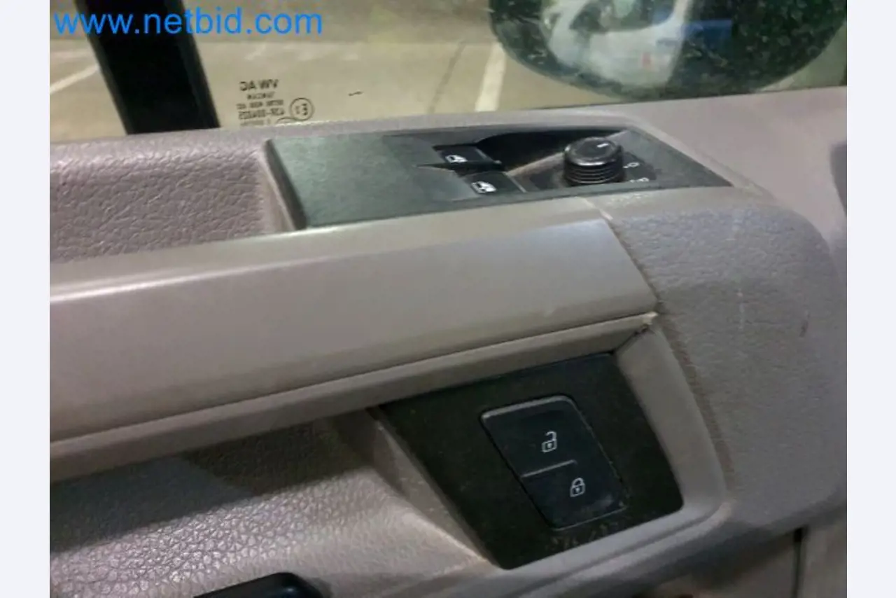 Transporteur van een pakketdienst-39