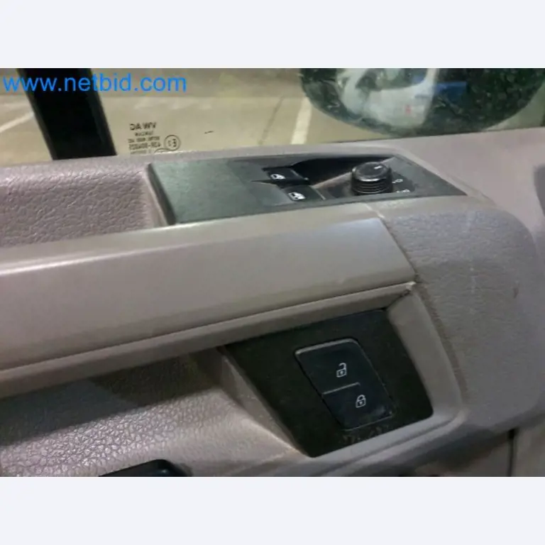 Transporteur van een pakketdienst-39