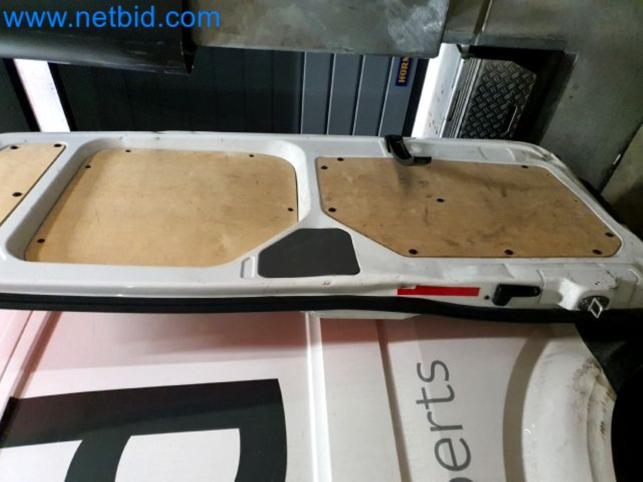 Przewoźnik paczek-7