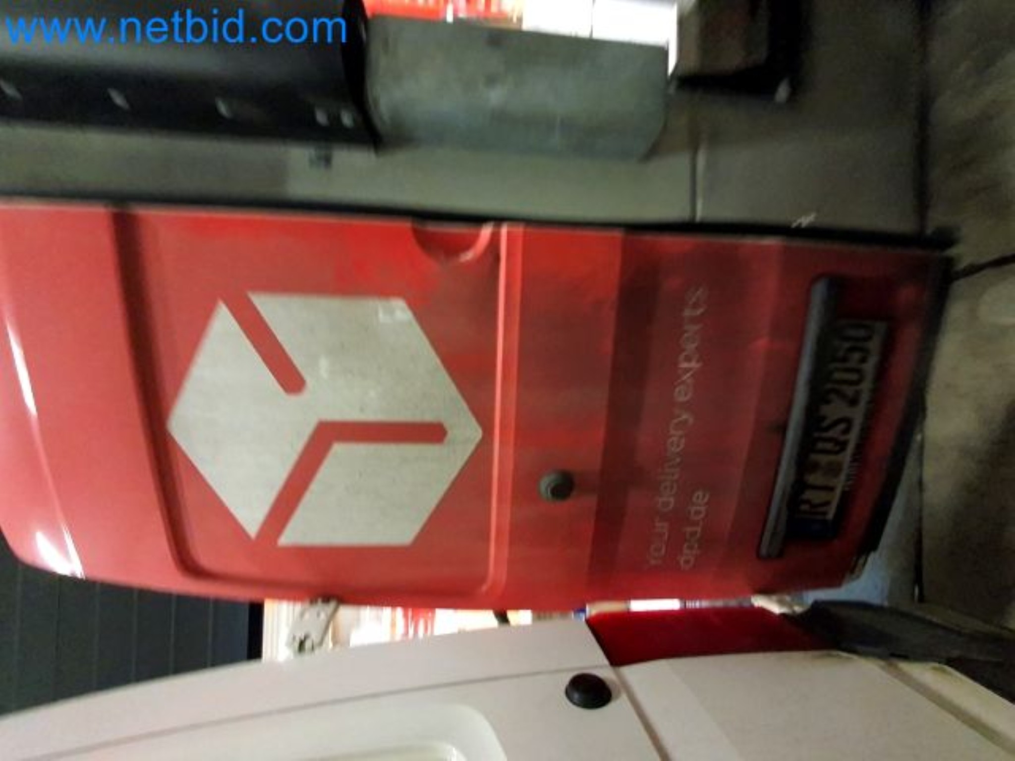 Przewoźnik paczek-8