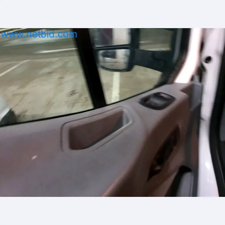 Přepravce balíkové služby-10