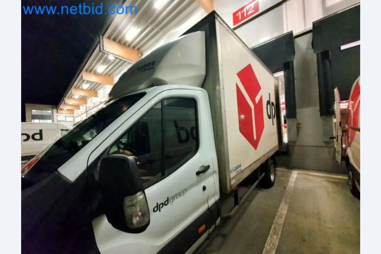 Přepravce balíkové služby-11