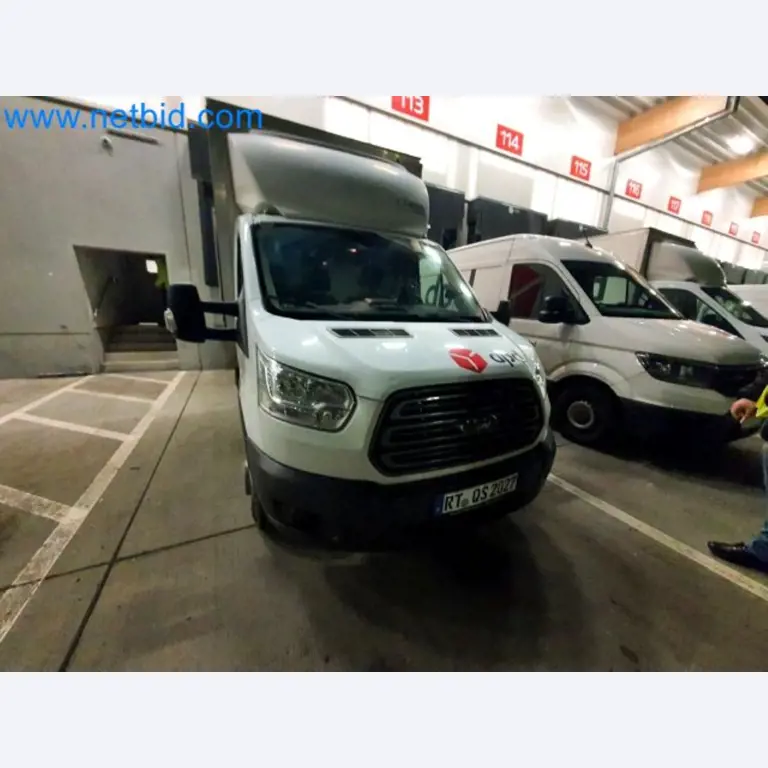 Přepravce balíkové služby-15