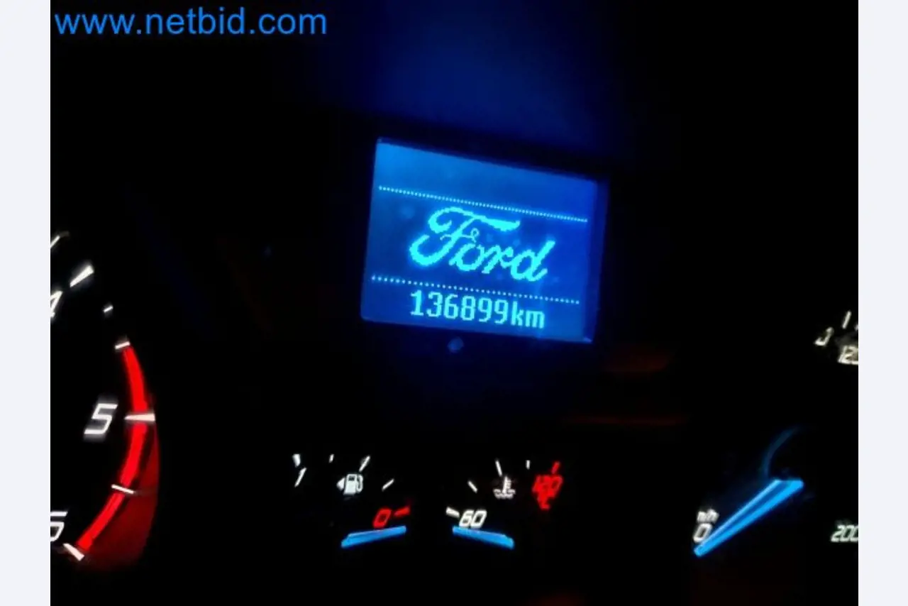 Přepravce balíkové služby-6