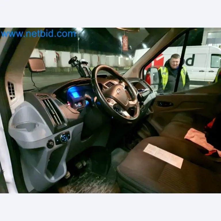 Přepravce balíkové služby-7