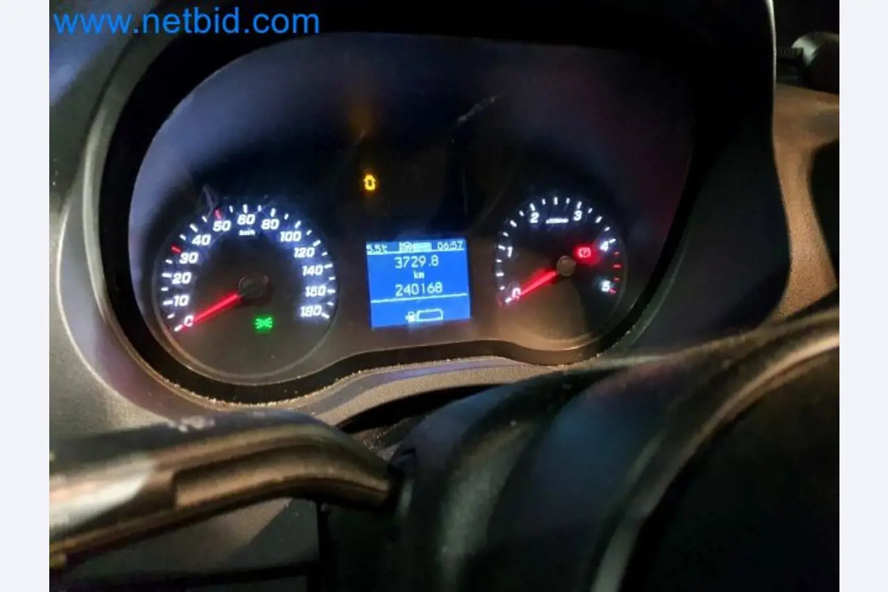 Přepravce balíkové služby-10