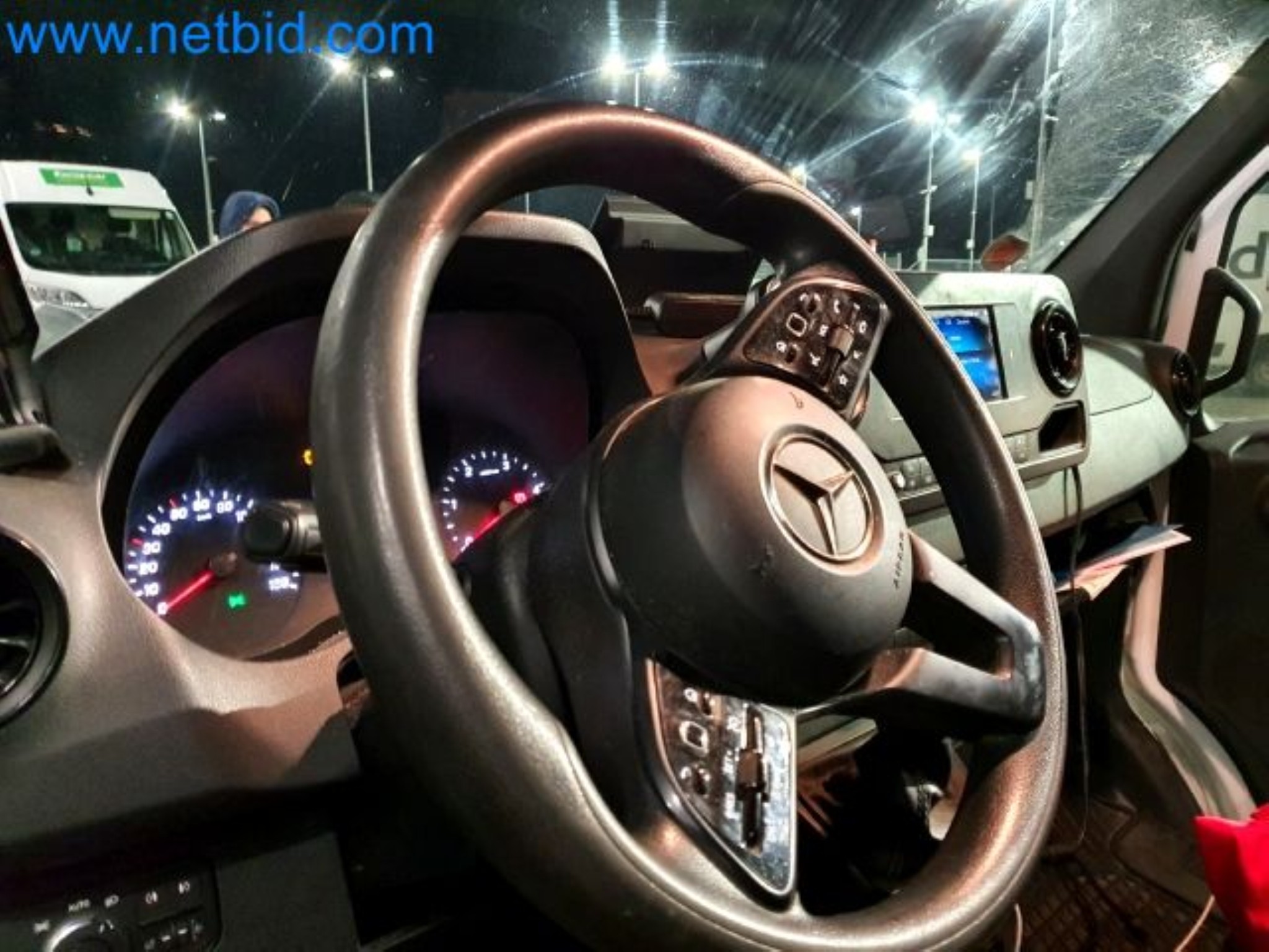 Przewoźnik paczek-11