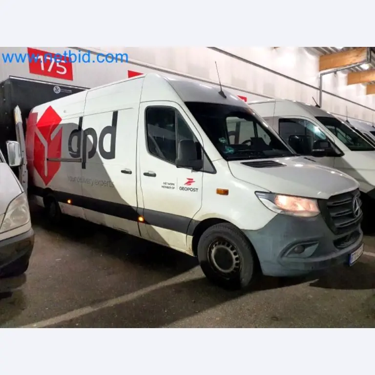 Přepravce balíkové služby-16