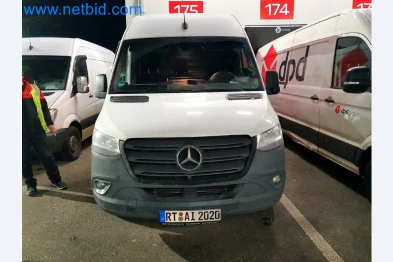 Přepravce balíkové služby-1