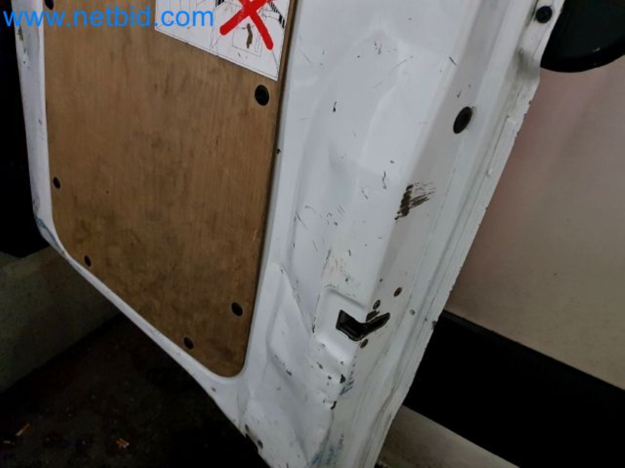 Przewoźnik paczek-24