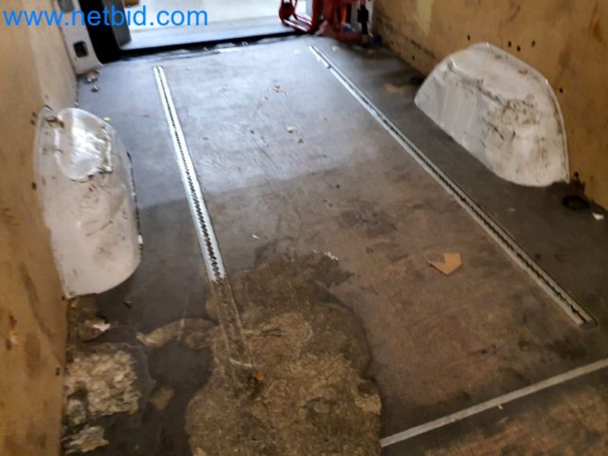 Przewoźnik paczek-28