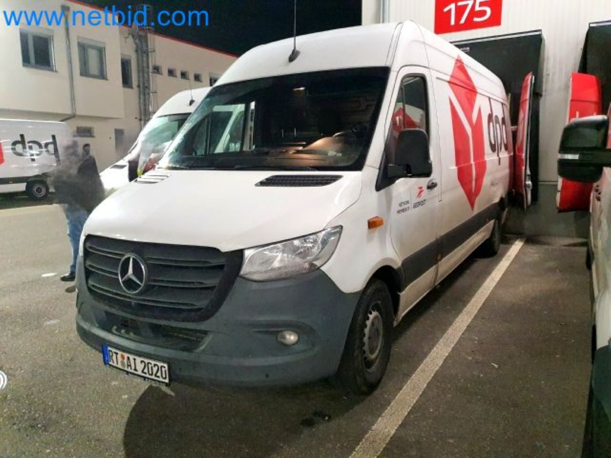 Przewoźnik paczek-2