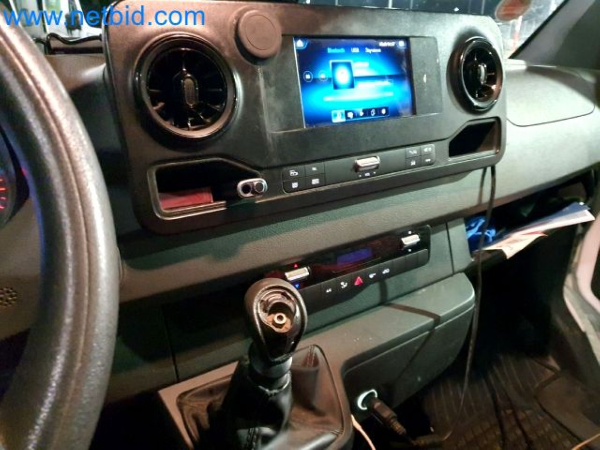 Przewoźnik paczek-8